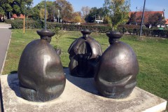 A „Juhászok szobra”, más nevén „Három pásztor-szoborcsoport" , Somogyi Árpád alkotás