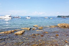 Kavicsos tengerpart