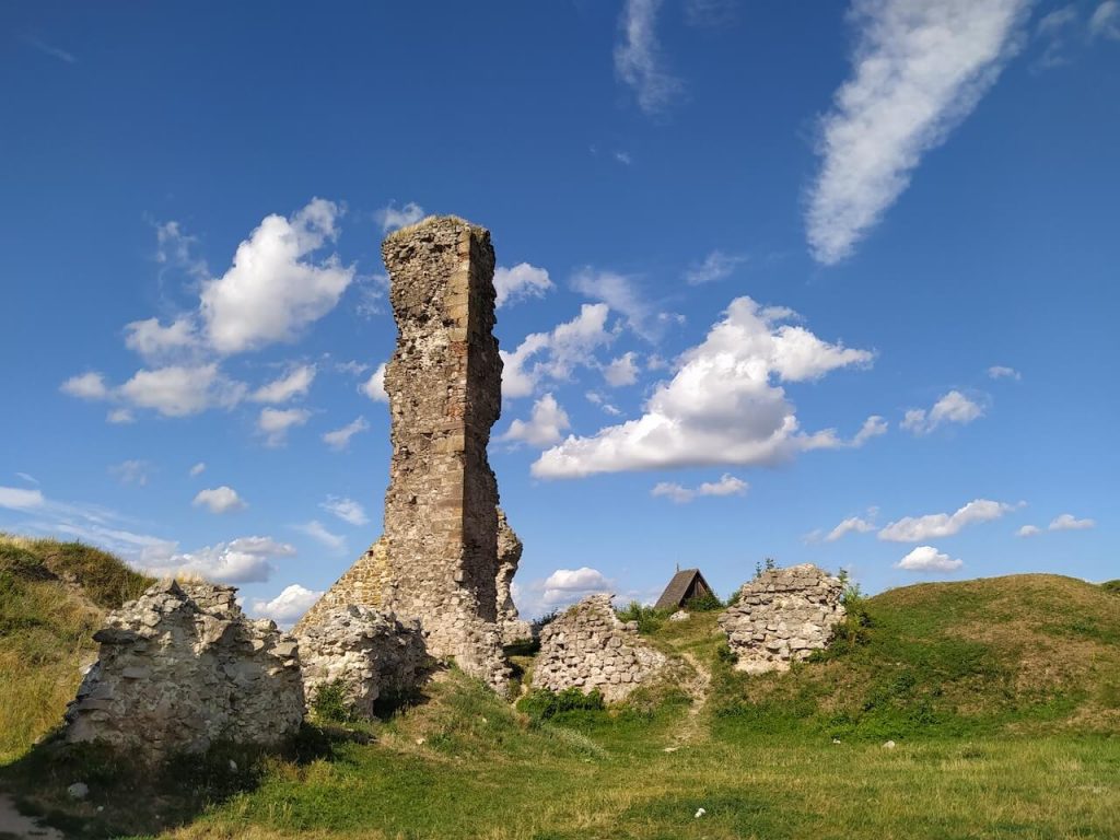 Nógrádi vár – Meseszép panoráma és kalandozás Nógrád várának romjainál