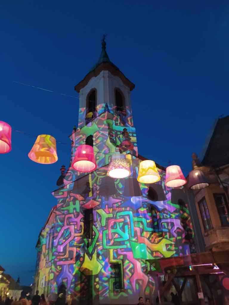 Szentendre Éjjel-Nappal: nyárzáró fényfestés a belvárosban