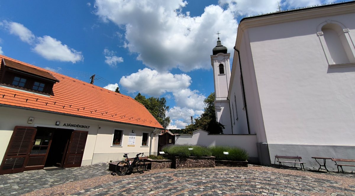 10 látnivaló Bakonybélen