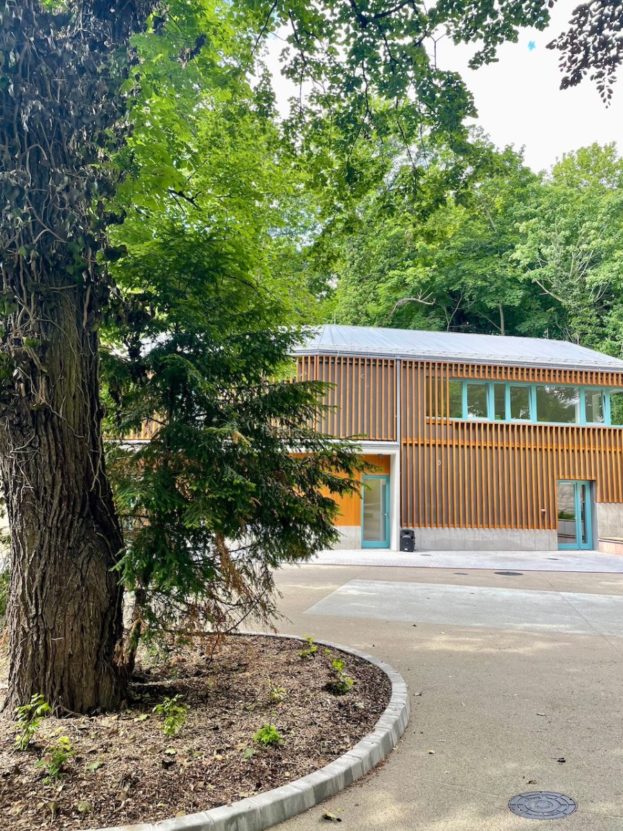 Megújult a Jókai-kert és a Steindl-villa, megnyílt a Madárország Látogatóközpont