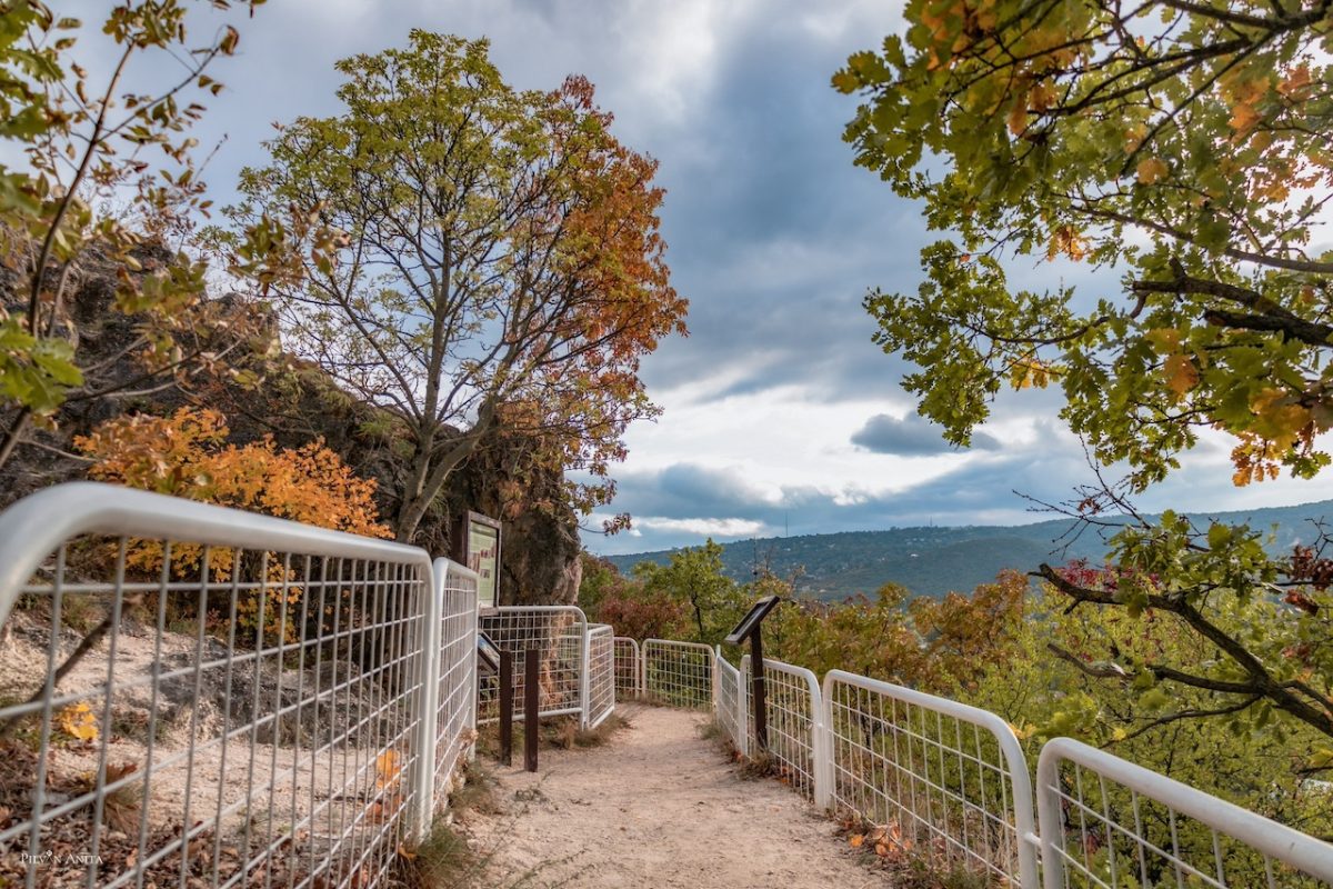 Apáthy-szikla - mesés őszi panoráma Budapest felett