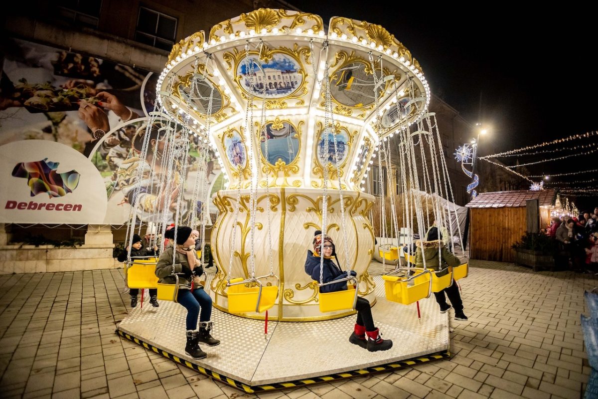 Jégvirágkarnevál, meseváros, adventi híd - mesés téli élmények Debrecenben