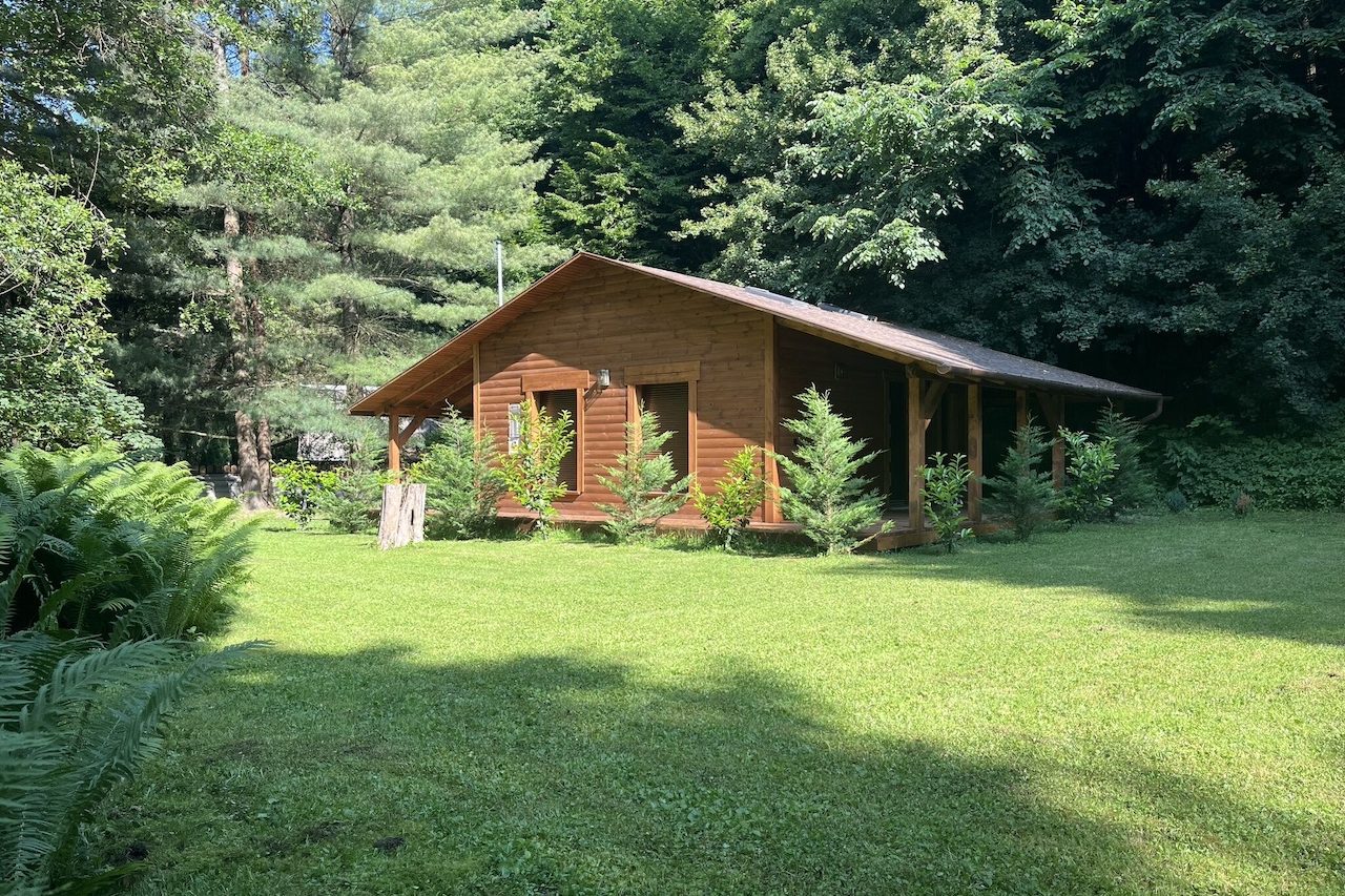 Faházak és kabinok, ahol a lelassulás garantált